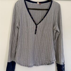 Striped V-Neck Long Sleeve Top by Pilot